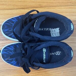 Heelys Black and Blue Sporty Sneakers